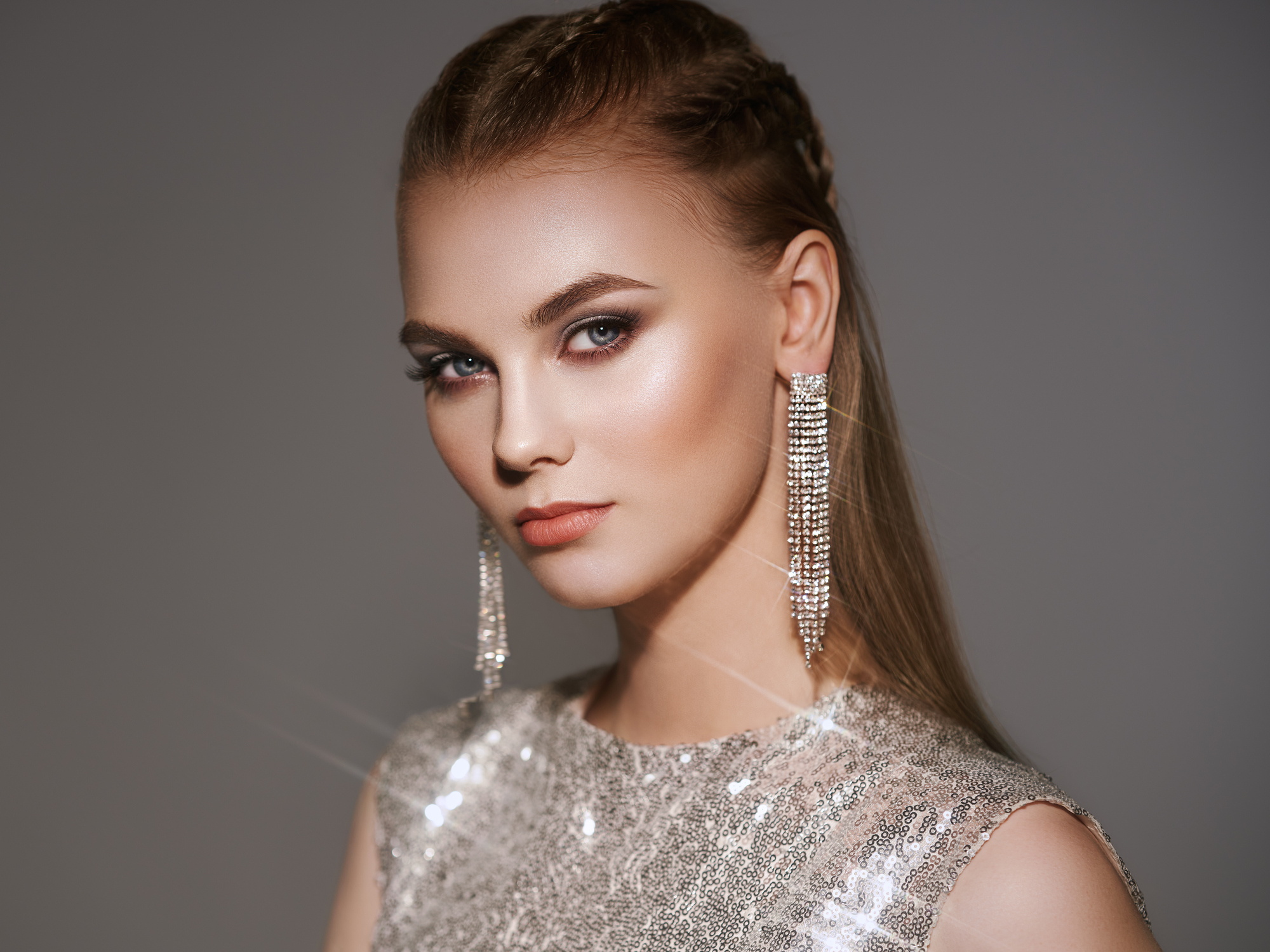 ピアス女性画像